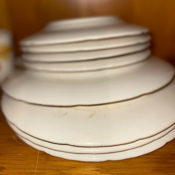 Franciscan October for 4 total of 20 dishes - Picture 7 of 12